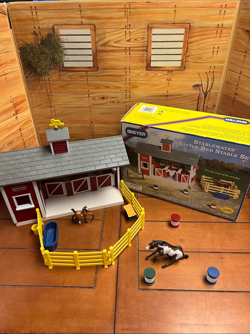 Breyer Red Stable Playset w/Accessories